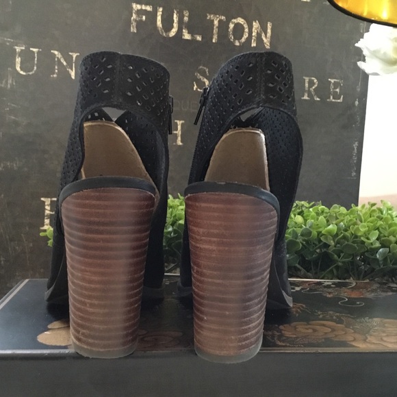 Lucky brand lizara perforated Blockheel sandal9.5 - Picture 3 of 4